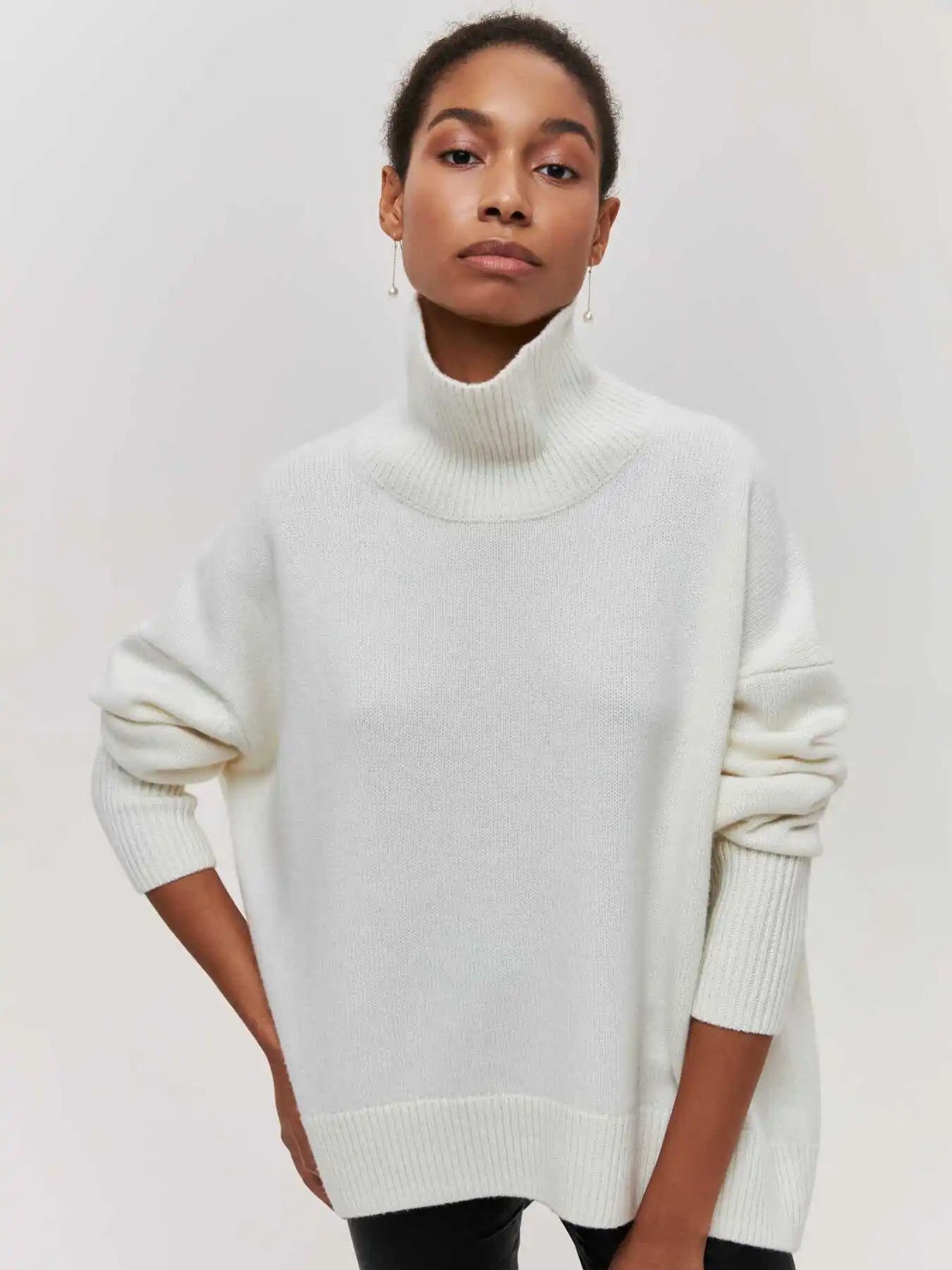 ALYSSAâ„¢ - Elegant Turtleneck Sweater