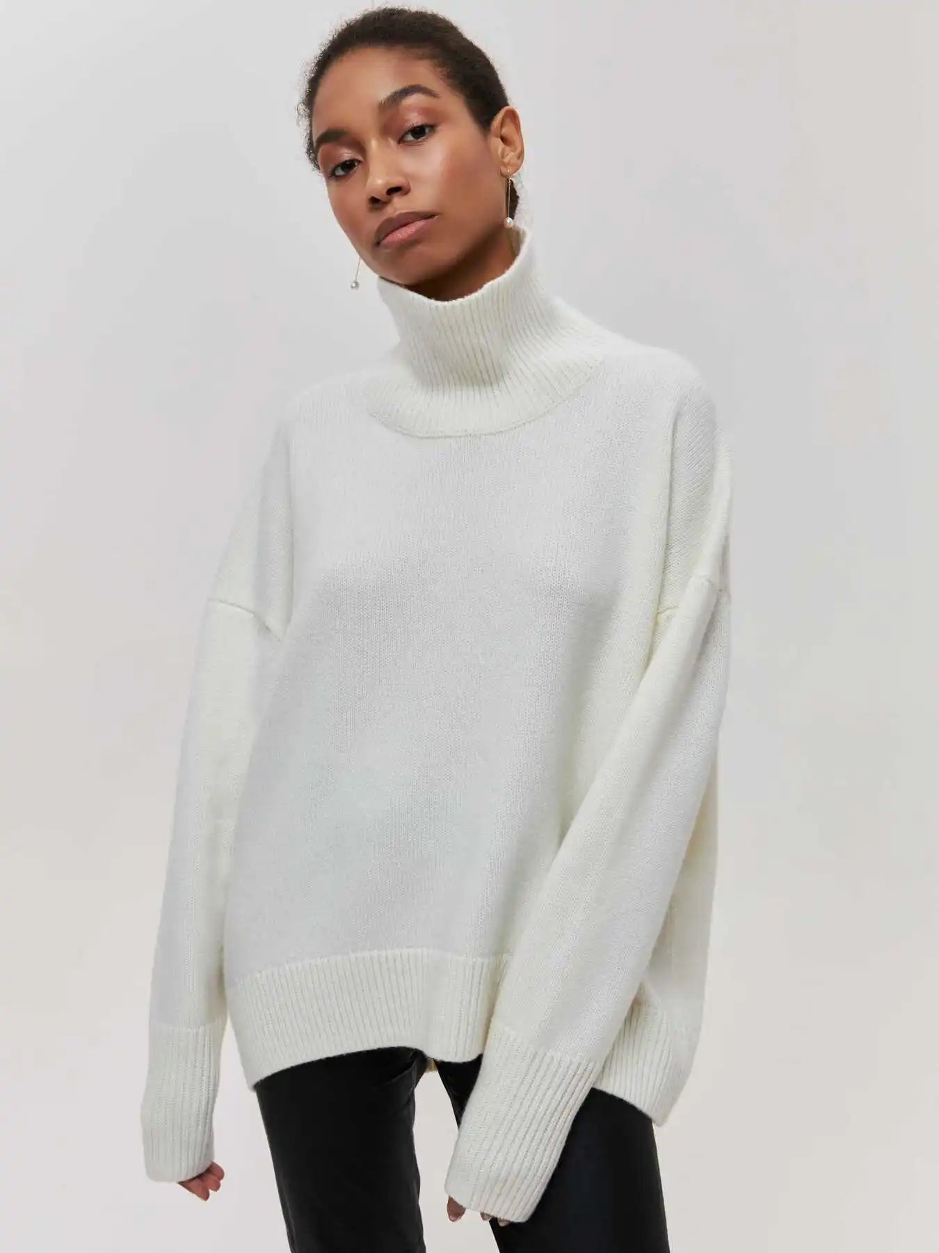 ALYSSAâ„¢ - Elegant Turtleneck Sweater