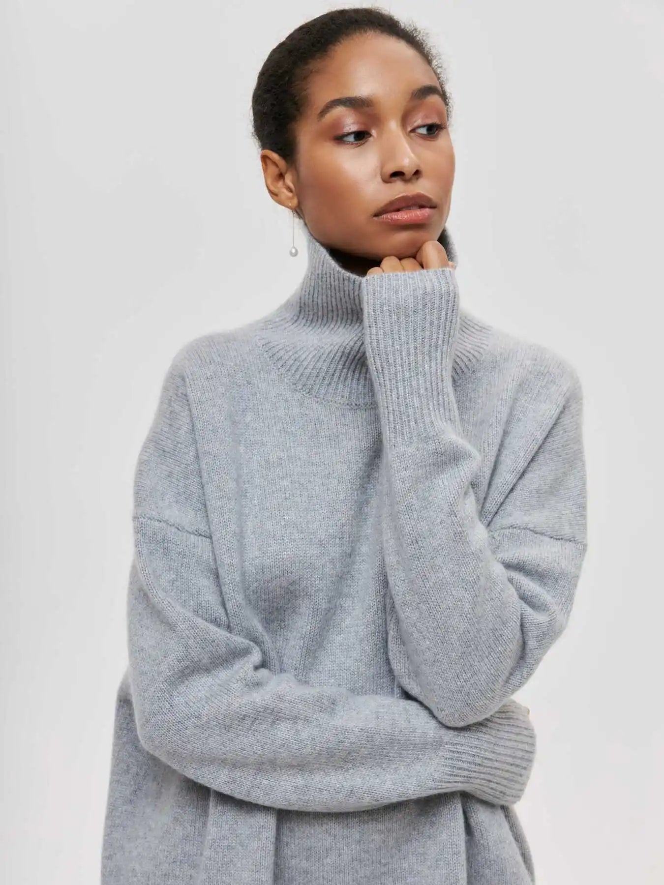 ALYSSAâ„¢ - Elegant Turtleneck Sweater