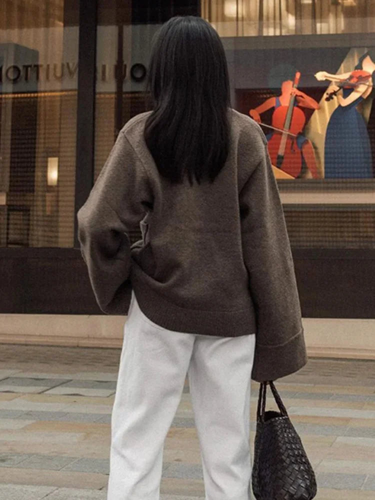 JULIETTE⢠- V-Neck Knit Cardigan