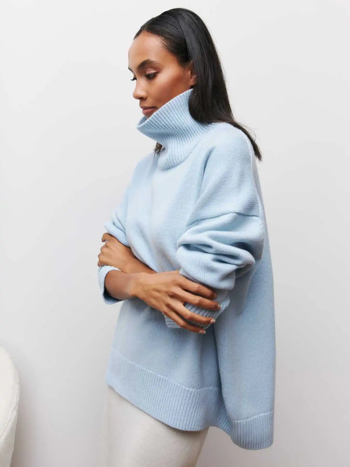 ALYSSAâ„¢ - Elegant Turtleneck Sweater