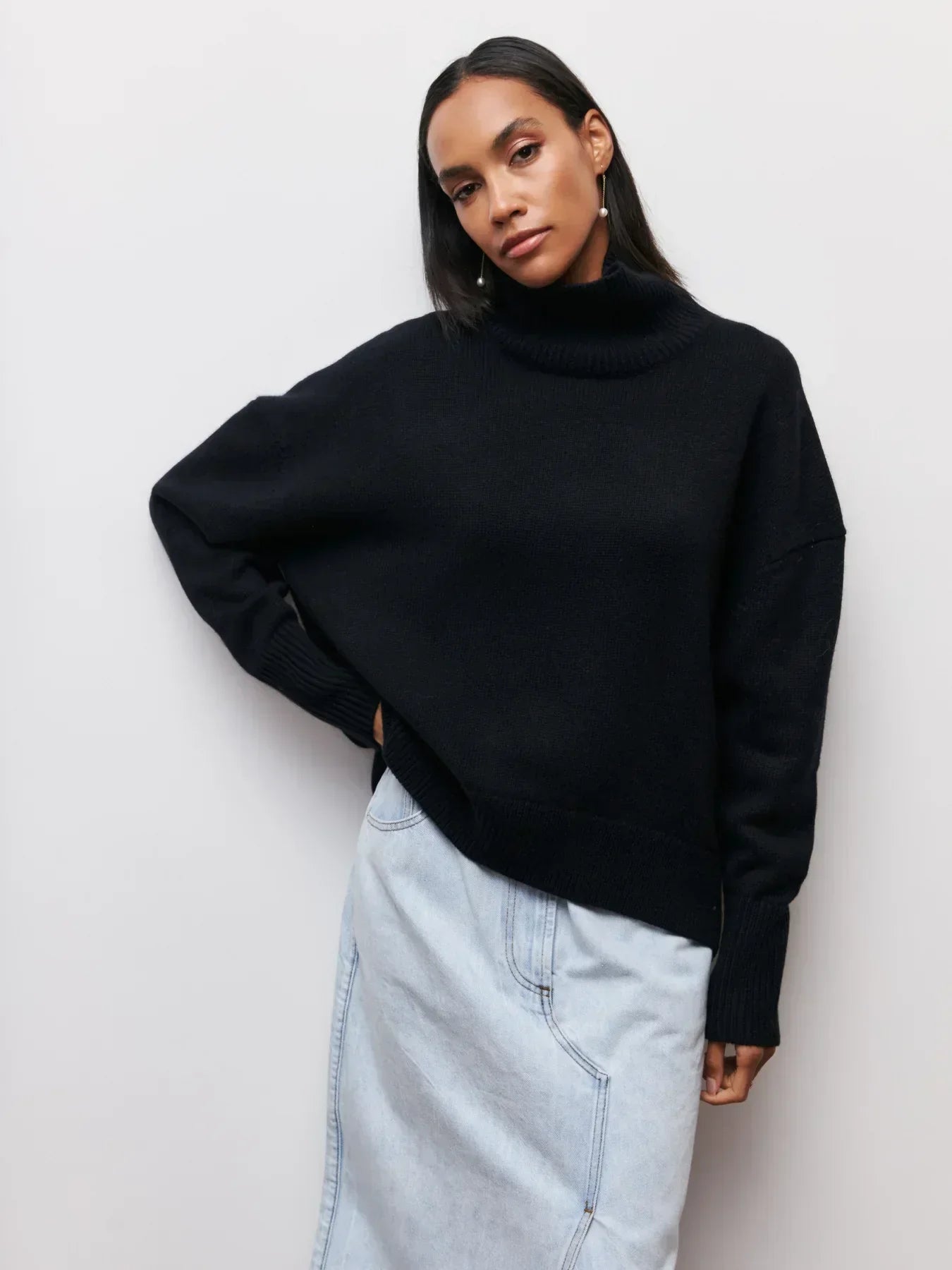 ALYSSAâ„¢ - Elegant Turtleneck Sweater