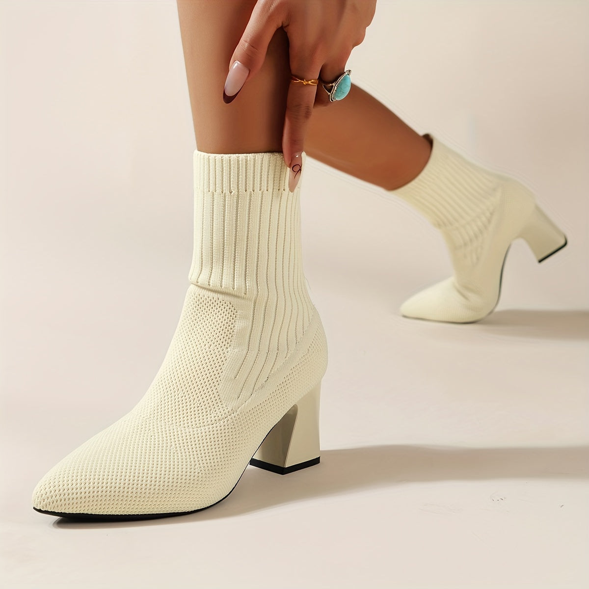 Elora Knit